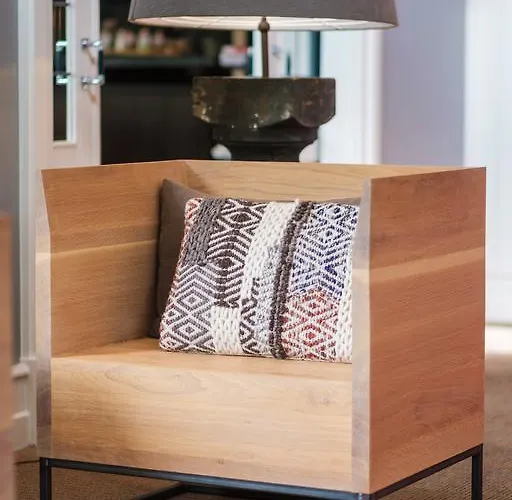 Dennenheuvel Hotell 4*