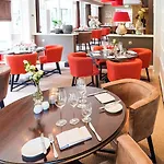 Dennenheuvel 4*