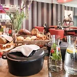 Dennenheuvel Hotell