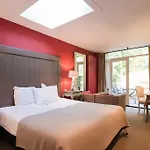 Dennenheuvel Hotell 4*